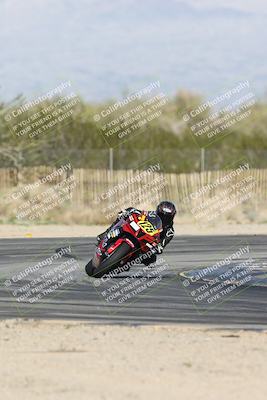 media/Jan-15-2026-Racers Edge (Thu) [[dfebeb70ab]]/2-A Group/Session 5 Turn 2/